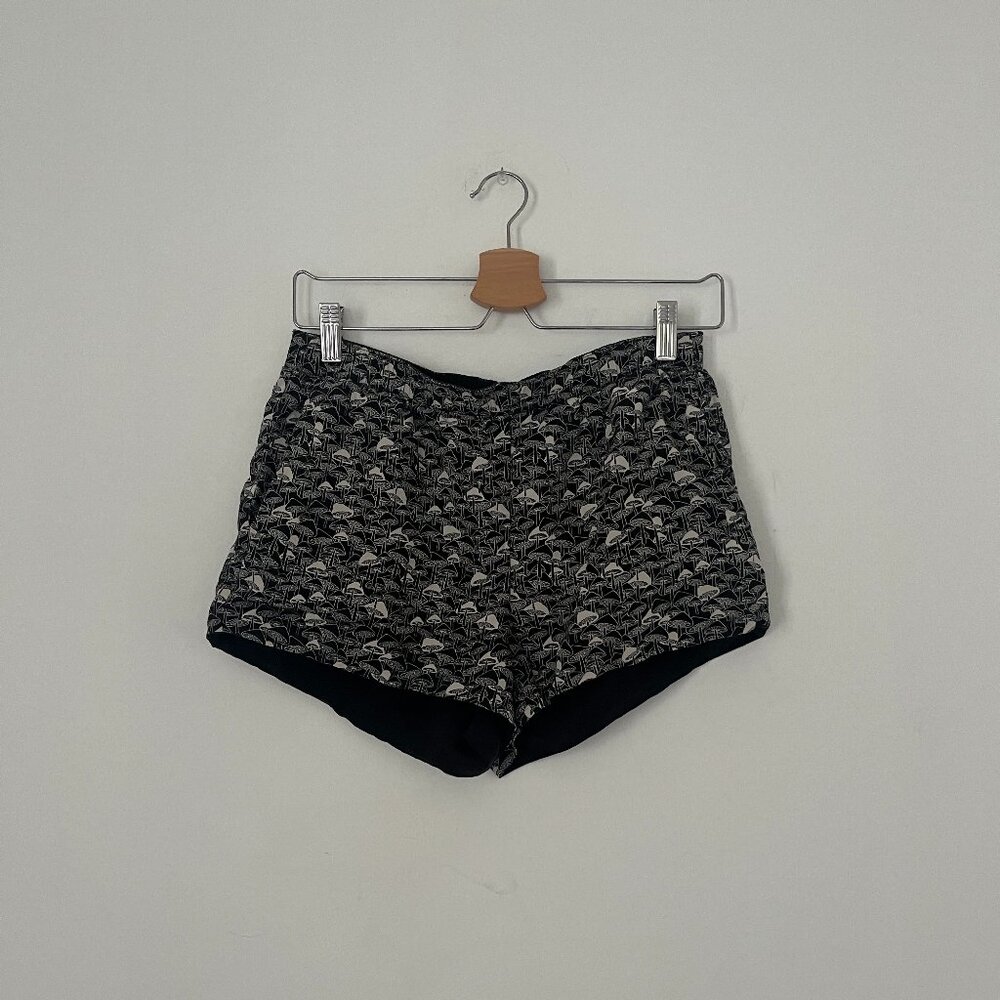 Levis Silk Mushroom Shorts